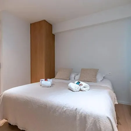 Appartamento Lush 3bed/3bath Penthouse W Deck *