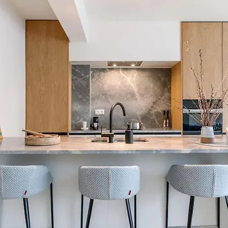 Appartamento Lush 3bed/3bath Penthouse W Deck